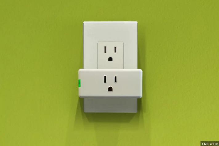 Leviton Decora Smart Plug-in Outlet